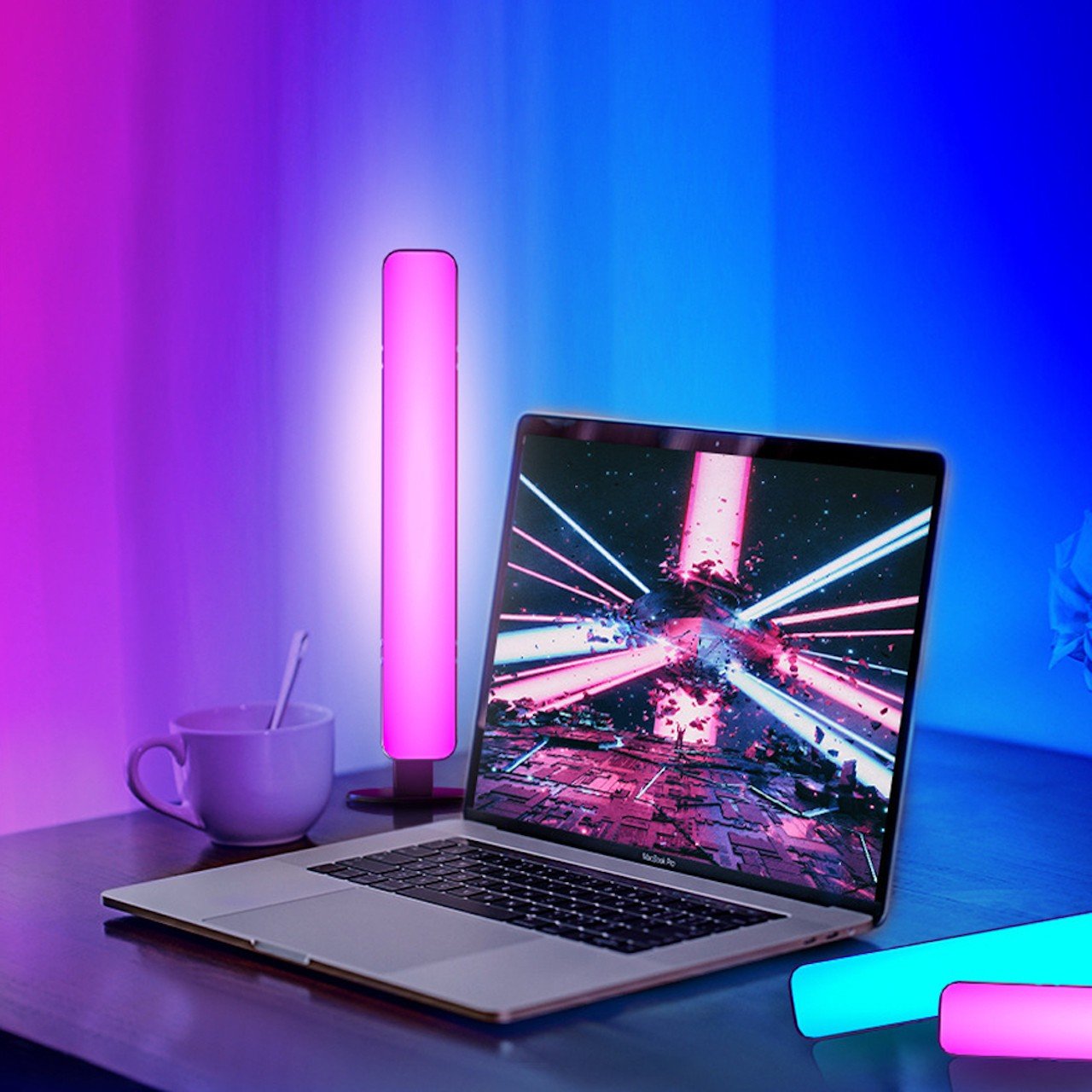 RGB Skrivbordslampa med Musiksynk och Fjärrkontroll
