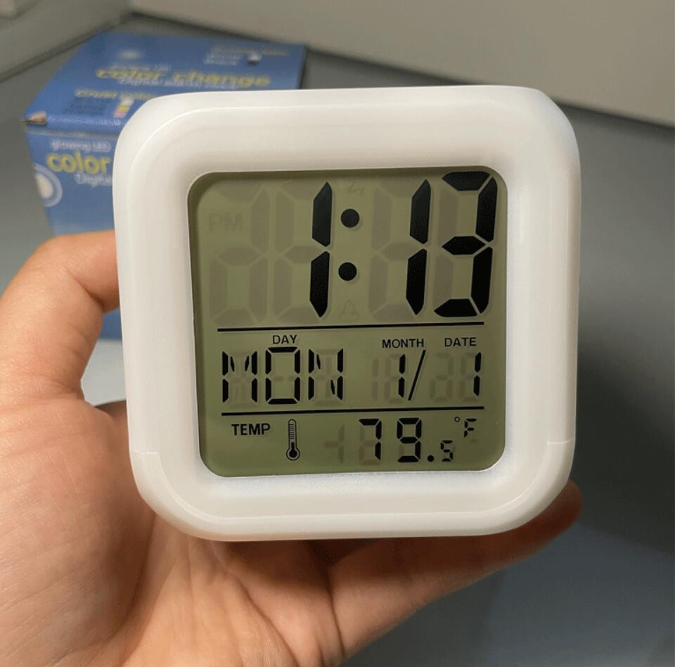 Digital väckarklocka för barn / äldre med LED