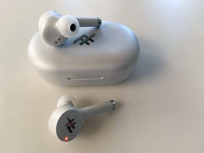 IFROGZ AIRTIME PRO Äkta trådlösa öronsnäckor + laddningsväska